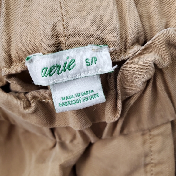 Aerie Paper Bag Style Brown Shorts Pockets Cuffs Elastic Waist Womens Small - Picture 3 of 4
